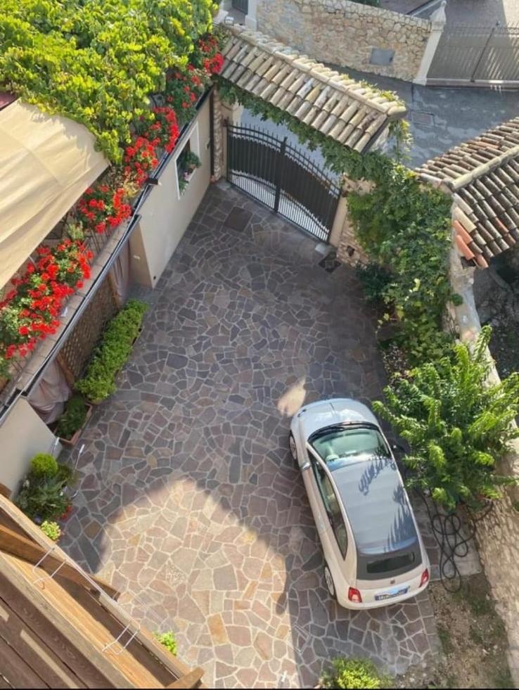 Il Sogno Acomodação com café da manhã Avio Exterior foto